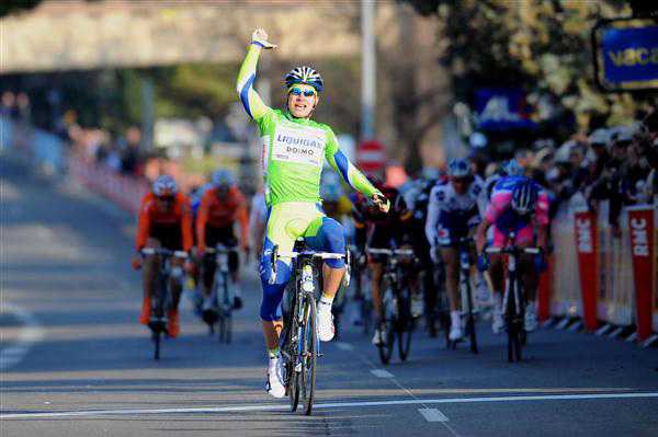 Peter Sagan wins stage 5